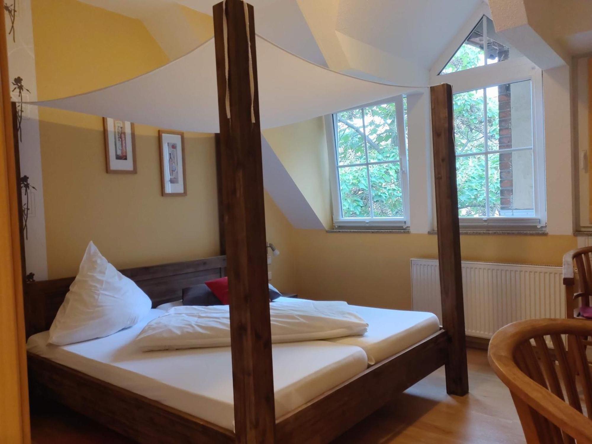 Harxheim Weingut Weinstube Weinhotel Wolf المظهر الخارجي الصورة
