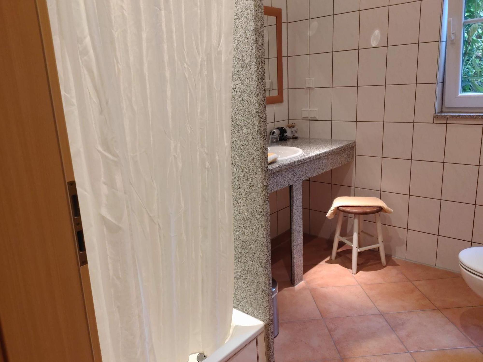 Harxheim Weingut Weinstube Weinhotel Wolf المظهر الخارجي الصورة