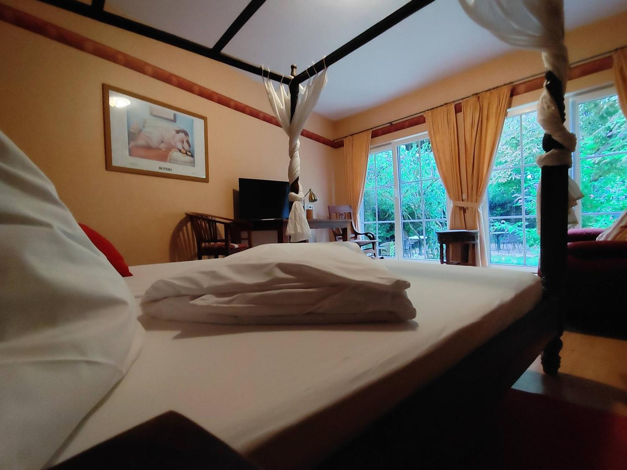 Harxheim Weingut Weinstube Weinhotel Wolf المظهر الخارجي الصورة